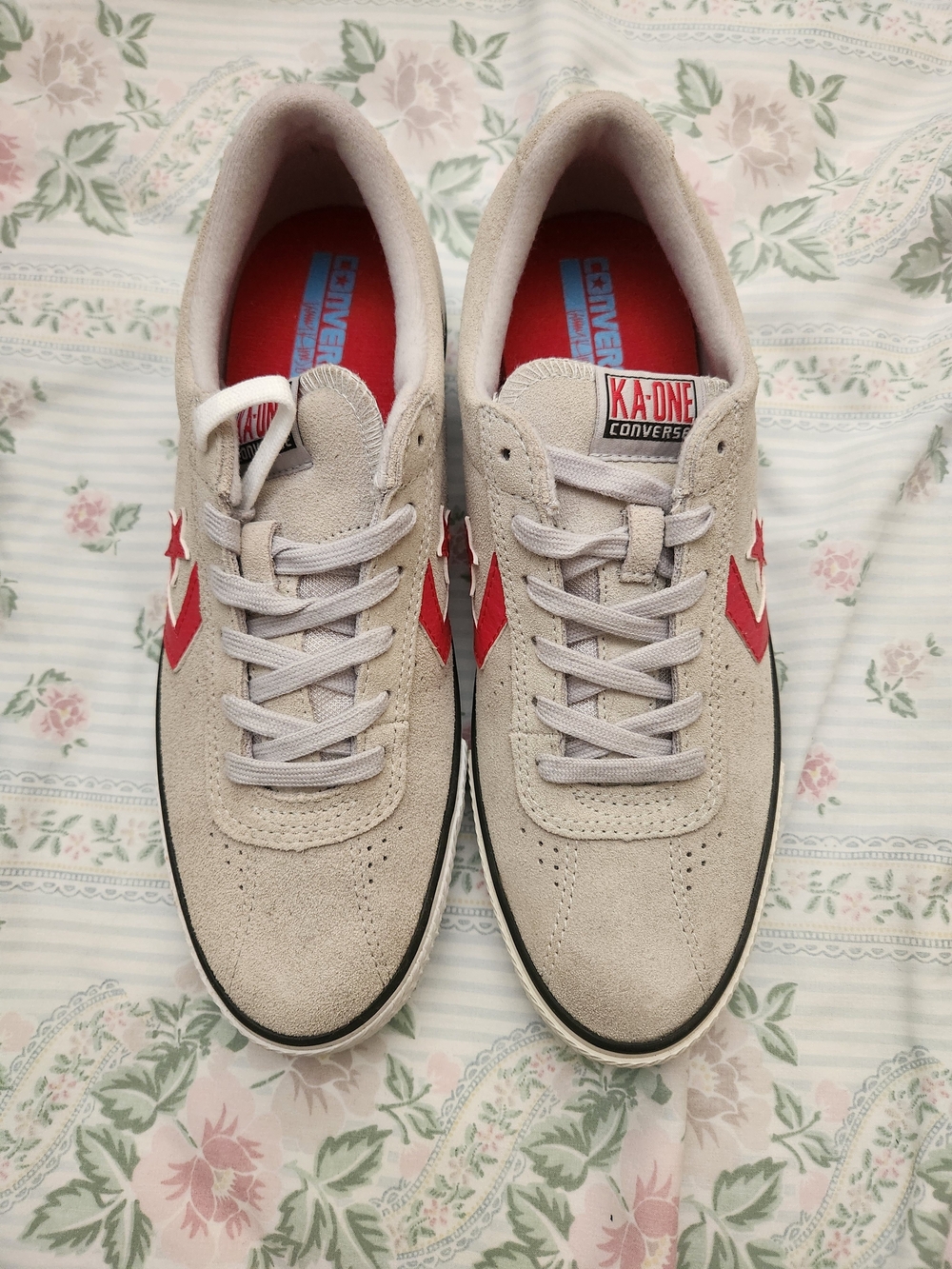 Converse Ka-One Men's Sneakers in Light Gray with Red Accents
